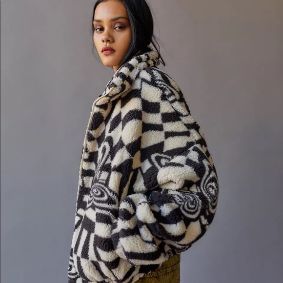 Urban Outfitters Jackets & Blazers - NWT UO Olivia Print Sherpa Jacket  Size: XSmall    Black + White  SKU: 61265542